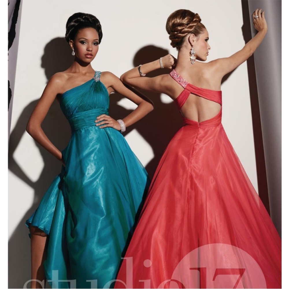Studio 17 teal Prom Dress